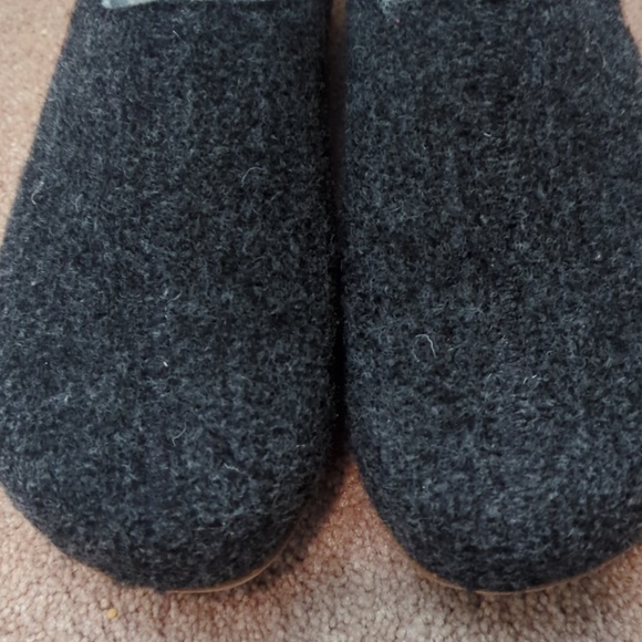 Taos Womens Woollery 2 gray slip on clogs Size 39 EU Size 8-8.5 USA - Picture 3 of 11